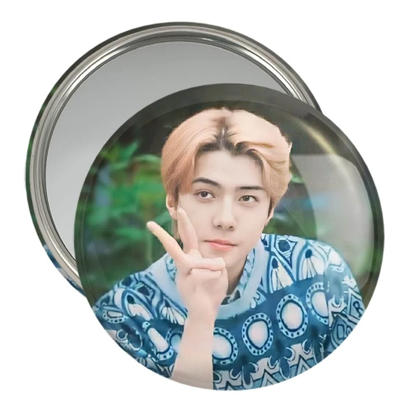 آینه جیبی خندالو مدل سهون گروه اکسو EXO  کد 13463