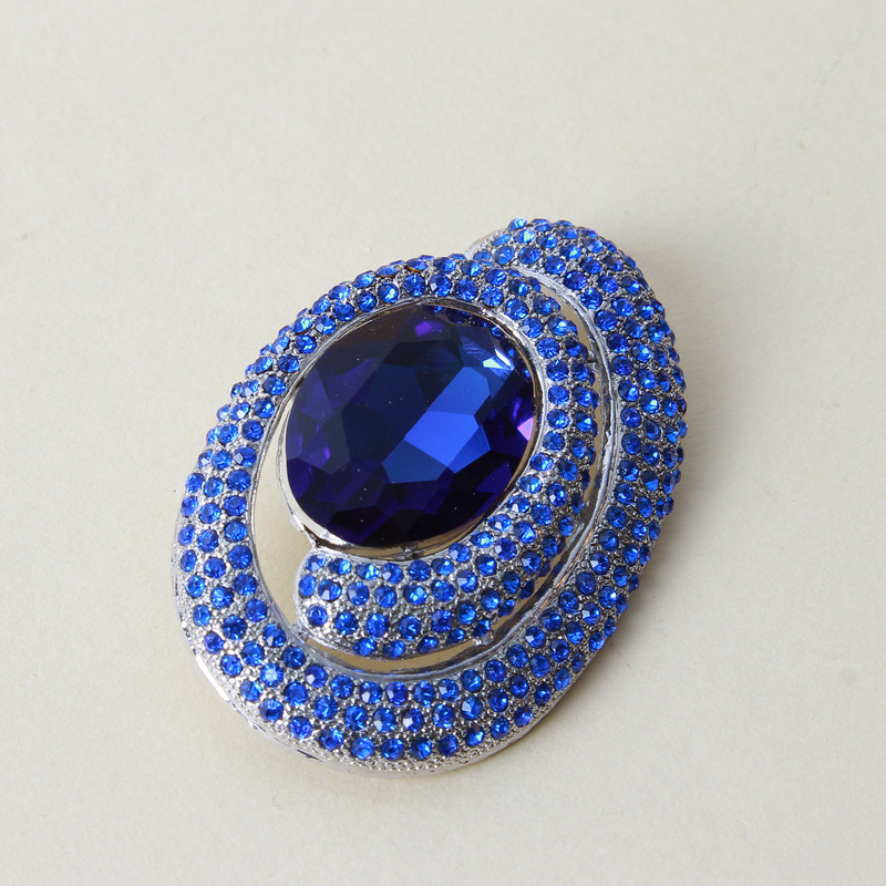 گل سینه زنانه بازرگانی میلادی مدل استیل رنگ ثابت ضدحساسیت فول نگین بدون ریزش کد ACZ_067