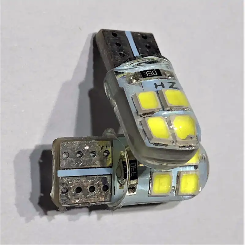 لامپ ال ای دی خودرو اف اچ دی مدل W-8 بسته دو عددی