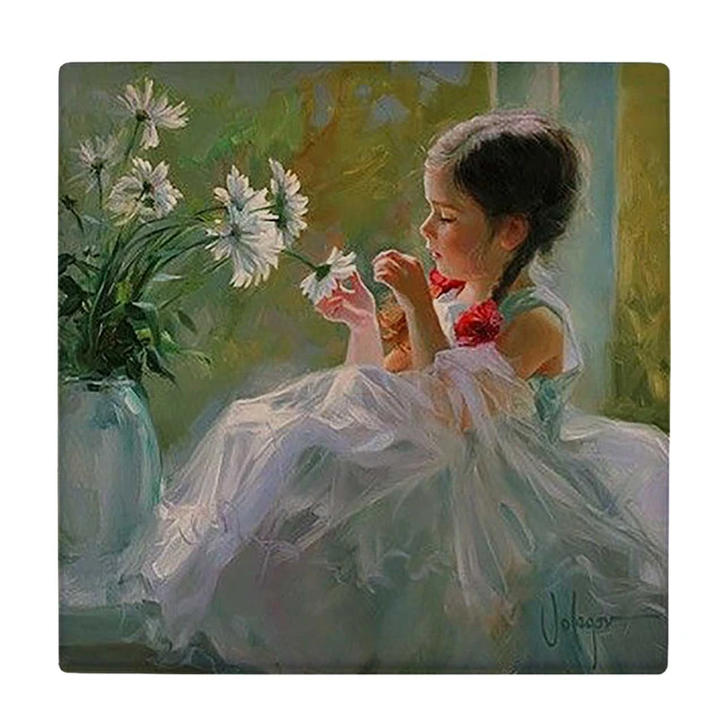  زیر لیوانی  طرح نقاشی دختر بچه و گلدان گل کد    6167347_5459