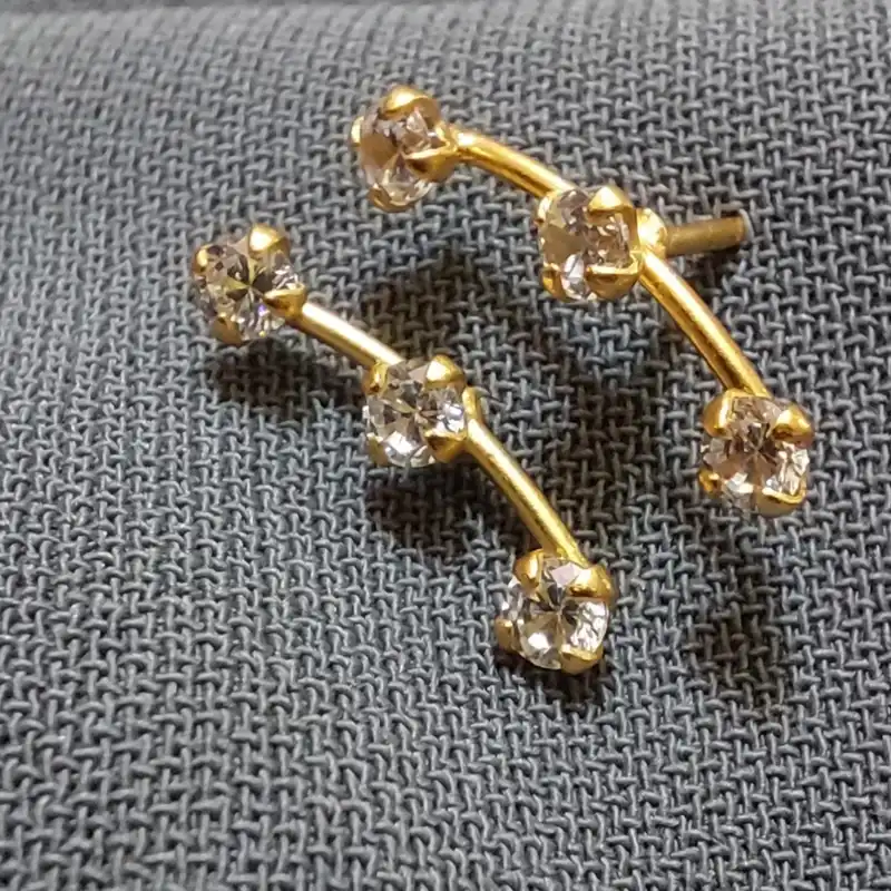 گوشواره نقره زنانه آی ام مدل گندم zirconia