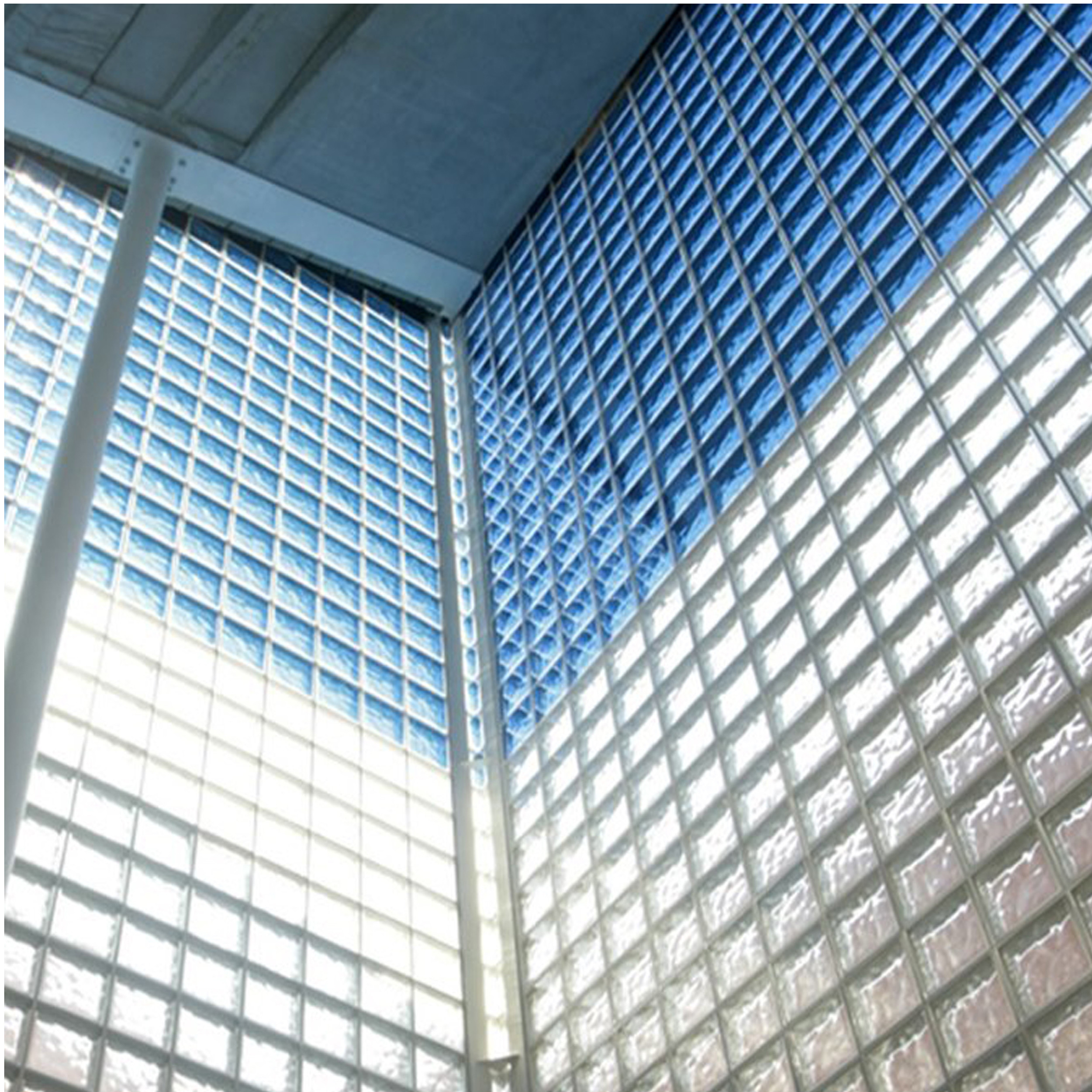 بلوک شیشه ای مدل مورب بسته 10 عددی بلوک شیشه ای مدل مورب بسته 10 عددی