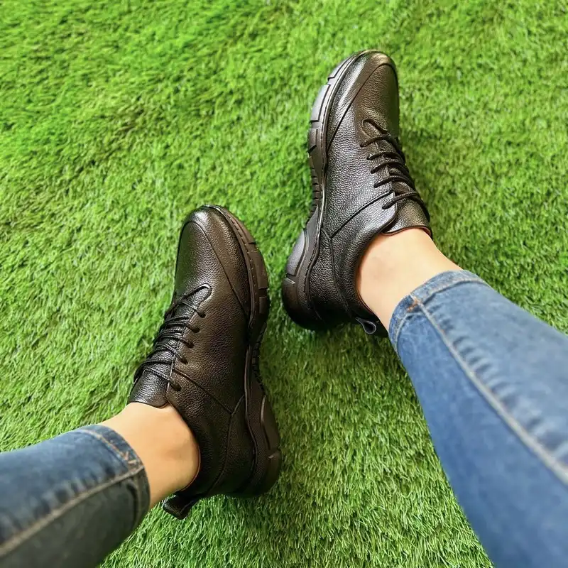 کفش روزمره زنانه مدل چرم طبیعی راینو کد 2305 رنگ مشکی