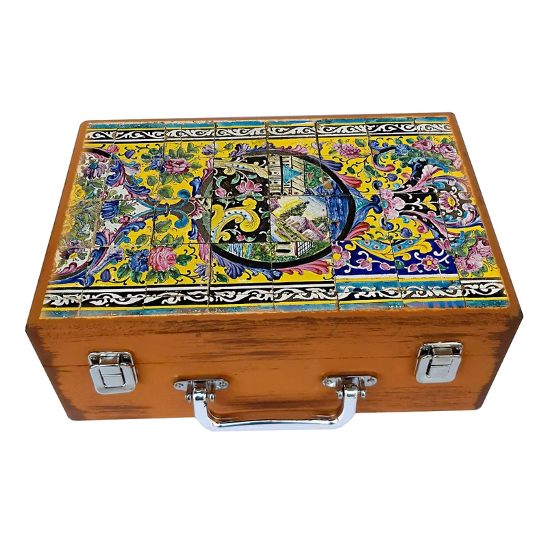 جعبه هدیه چوبی مدل چمدان طرح کاشی سنتی کد WS166