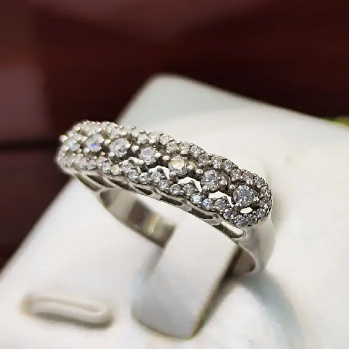 انگشتر نقره زنانه مدل سنگ برلیان اتمی کد 852