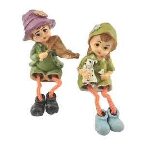 	 مجسمه مدل پا شل طرح دختر و پسر کد 575 مجموعه 2 عددی