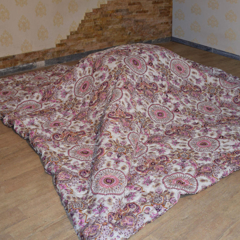 لحاف کرسی سندس مدل sun پشمی کد F981 سایز 350x350 سانتی متر
