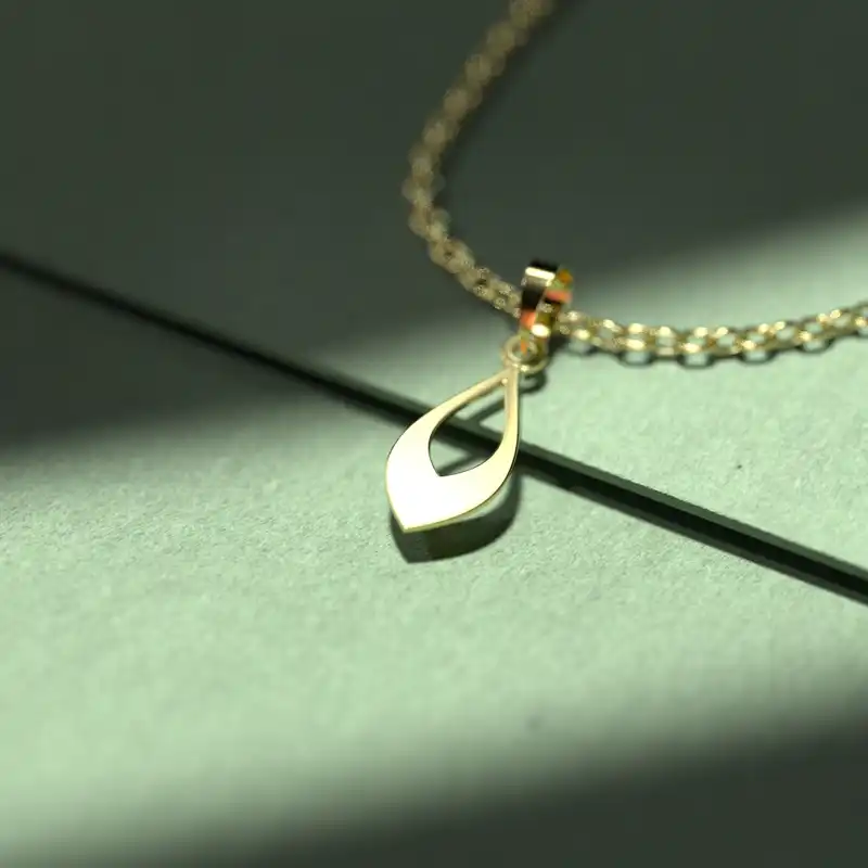 گردنبند طلا 18 عیار زنانه مدوپد مدل هندسی کد V2-1-1222