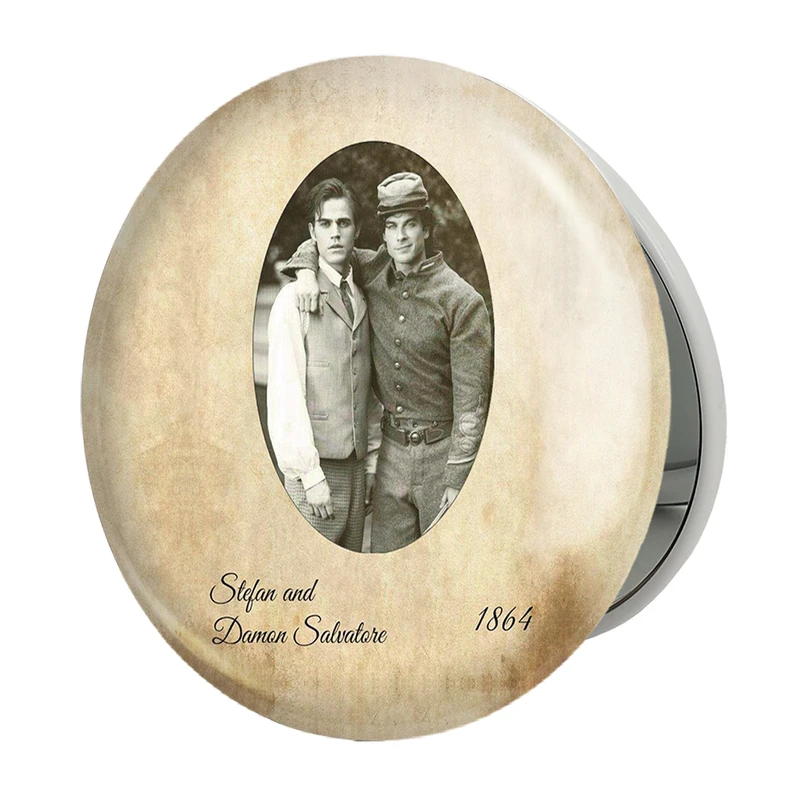 آینه جیبی خندالو طرح دیمون و استفان خاطرات یک خون آشام  The Vampire Diaries  مدل تاشو کد 23701 