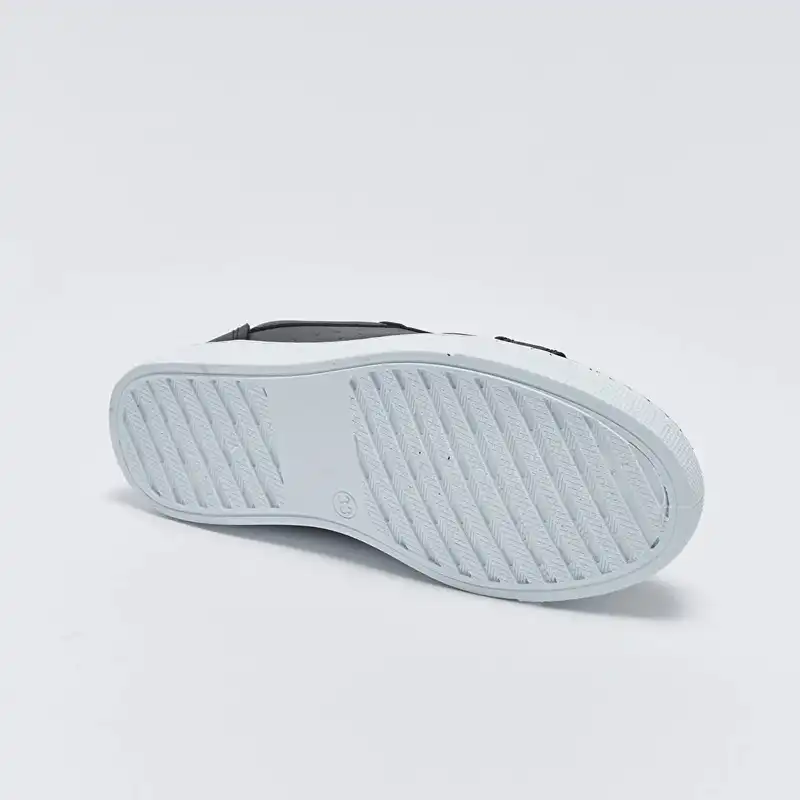 کفش روزمره زنانه ال سی وایکیکی مدل آبگریز