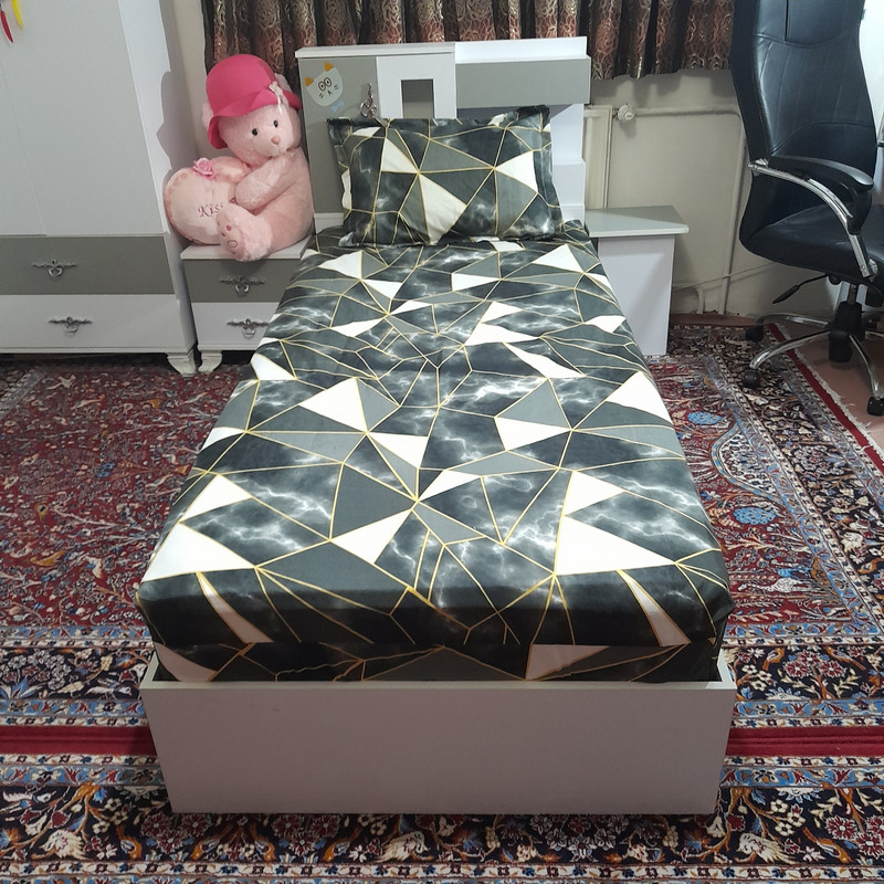 سرویس ملحفه مدل کشدار ni08057 طرح ماربل هندسی کد 100 یک نفره دو تکه
