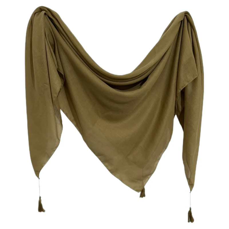 روسری زنانه مدل نخی شاتل قواره بزرگ کد ۰۰۴۹