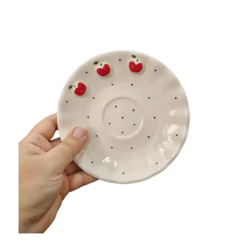 ست فنجان و نعلبکی سرامیکی مدل سیب کد 1250