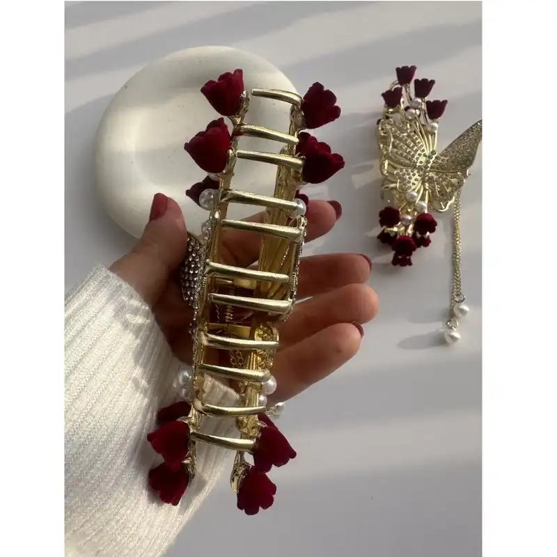 کلیپس مو زنانه مدل فلزی پروانه آویزدار