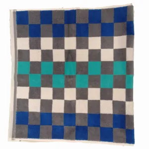 حوله دستی ماندگار طرح شطرنجی سایز 40x80 سانتی متر