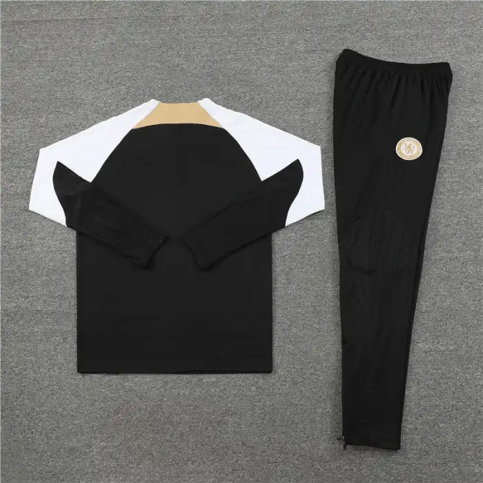 ست تی شرت و شلوار ورزشی مردانه مدل چلسی کد 2024BK