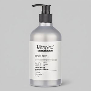 شامپو مو ویتاپلکس مدل KC01 مناسب موهای کراتین شده، نرم‌کننده، لطافت‌بخش، تقویت‌کننده، ترمیم‌کننده، ضد وز، براق‌کننده، حجم 500 میلی‌لیتر