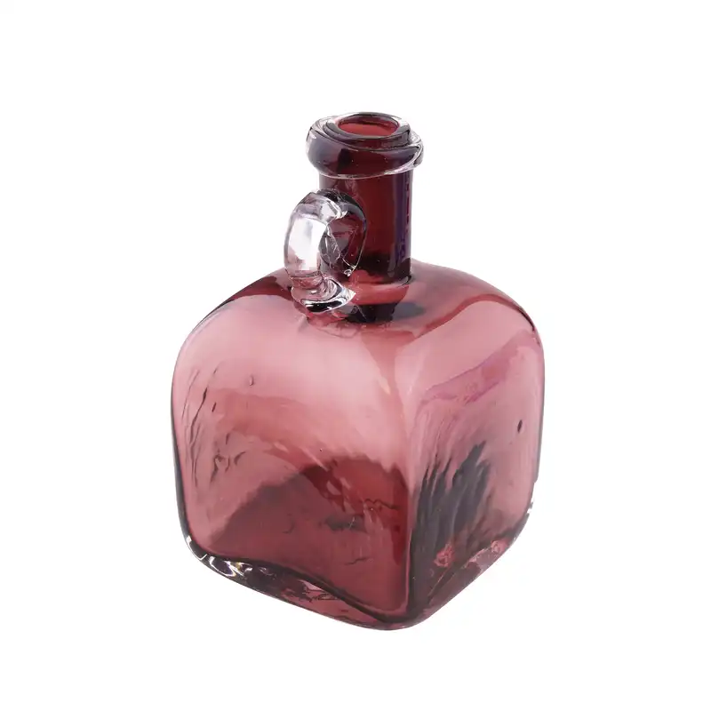 بطری شیشه ای مدل موزه ای طرح مکعبی