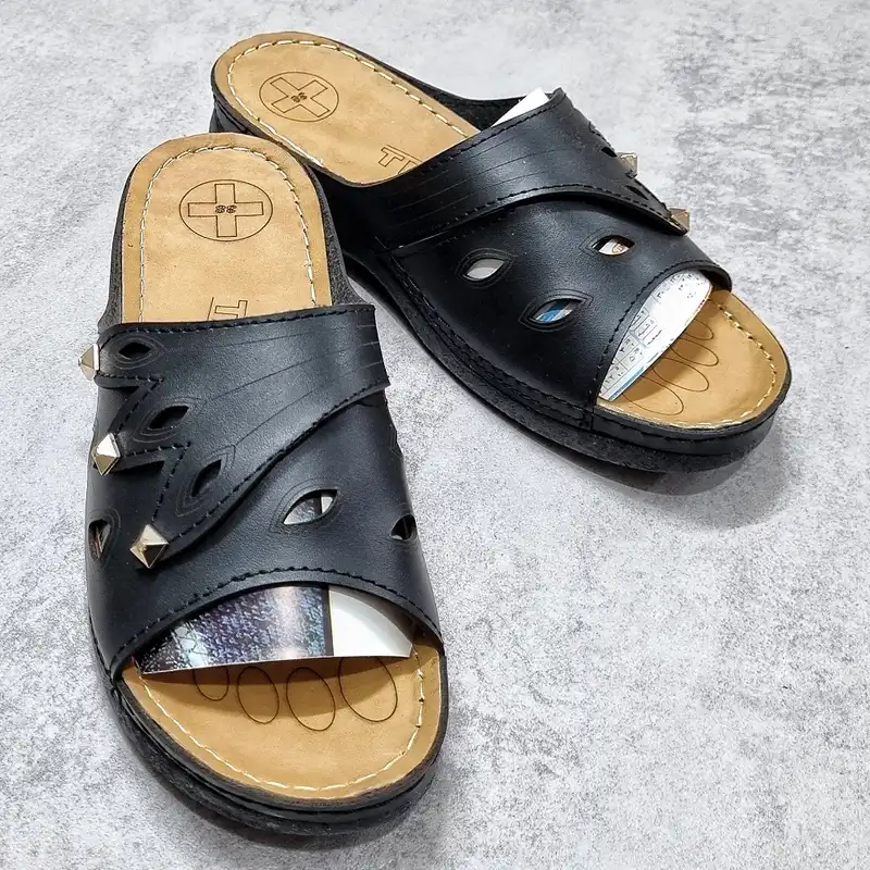 دمپایی زنانه مدل خارپاشنه طبی تات