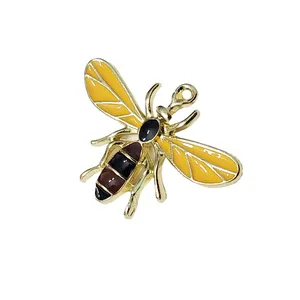 آویز گردنبند دخترانه مدل زنبور کد 1-34