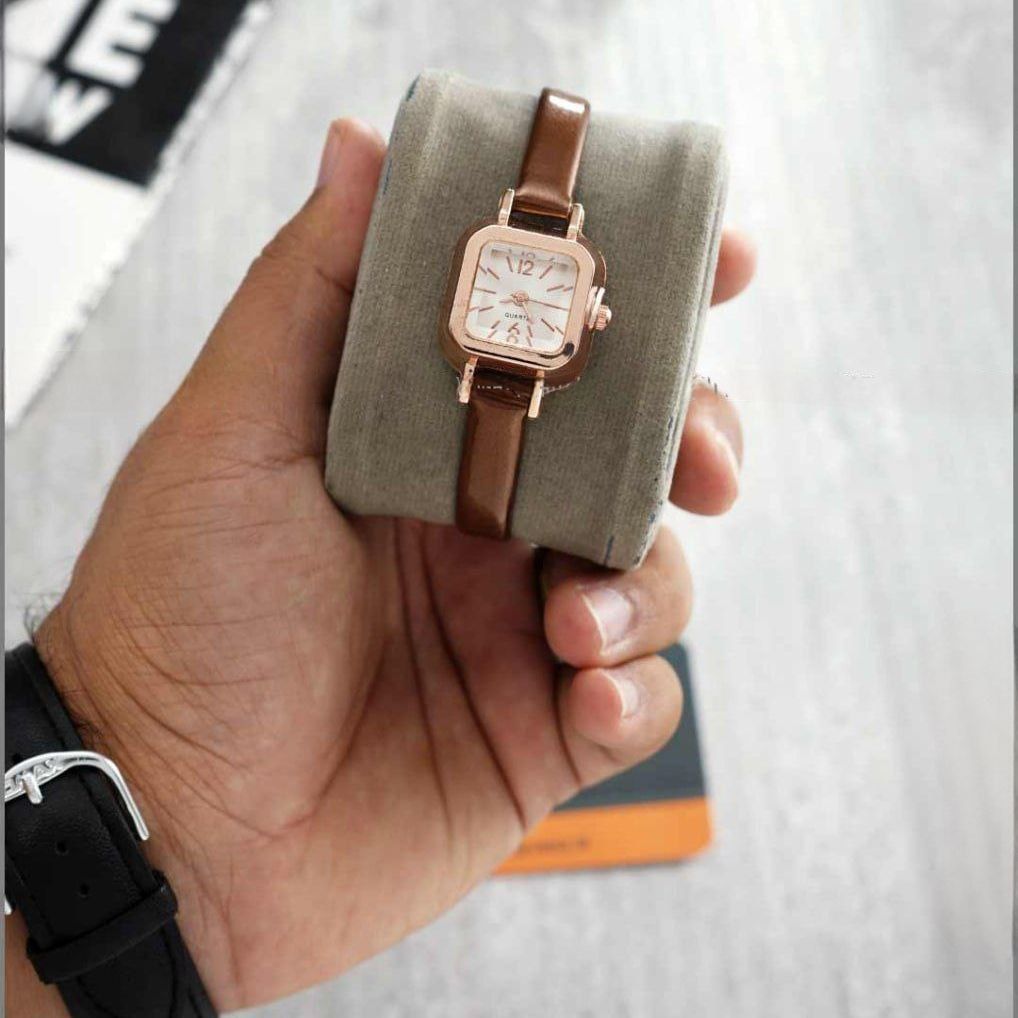 ساعت مچی عقربه ای زنانه مدل چرمی ظریف کد 02 -  - 2
