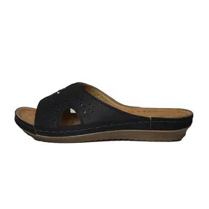 دمپایی زنانه مدل آیسانا 5014