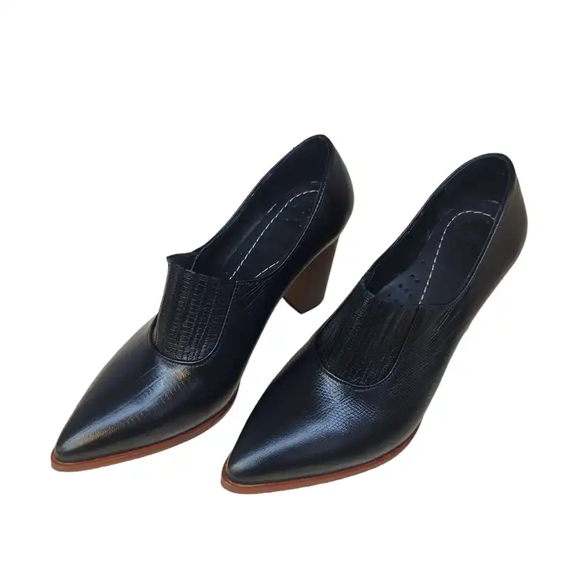 کفش زنانه مدل چرم طبیعی رنگ مشکی