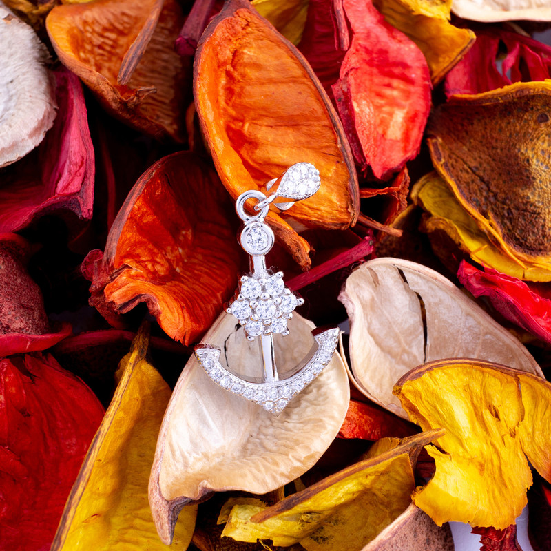 آویز گردنبند نقره زنانه مدل لنگر AMT_M090 آویز گردنبند نقره زنانه مدل لنگر AMT_M090