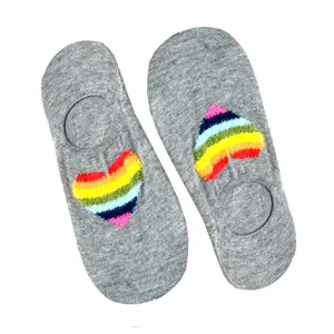 جوراب دخترانه مدل کالج قلب برجسته کد 03