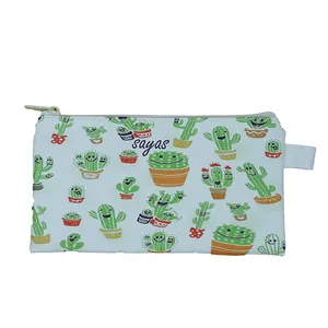 کیف لوازم آرایش زنانه مدل کتابی طرح کاکتوس