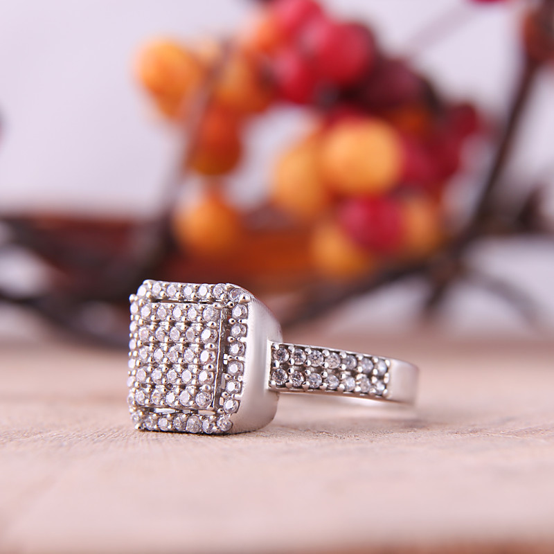 انگشتر نقره زنانه مدل تک نگین مربع کد FR0052