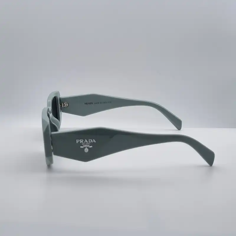 عینک آفتابی زنانه مدل اسپرت 1005pm