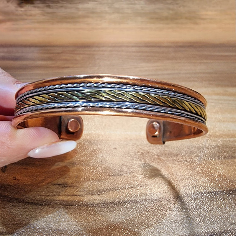 دستبند زنانه مدل NIK مسی دستبند زنانه مدل NIK مسی