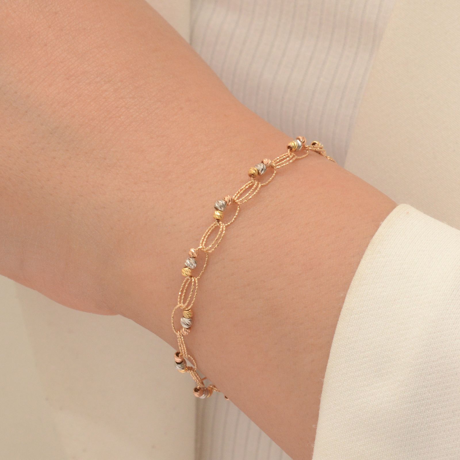 دستبند طلا 18 عیار زنانه طلای مستجابی مدل البرنادو کد 19 -  - 2