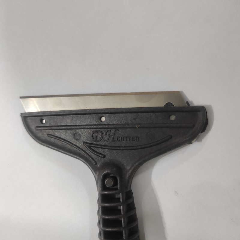 کاتر شیشه پاک کن دی اچ مدل D-H بسته 4 عددی