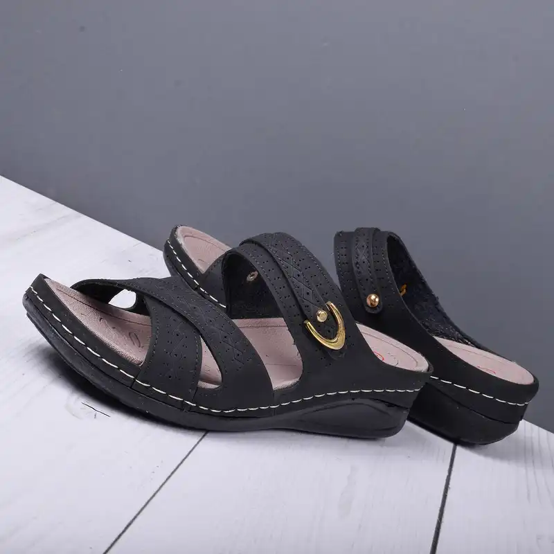 دمپایی زنانه پاپا مدل BK.2281