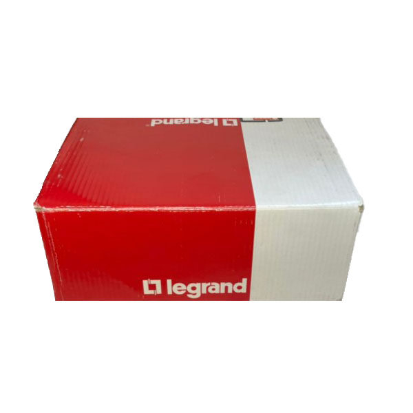 پریز برق با قفل کودک لگرند مدل مالیا