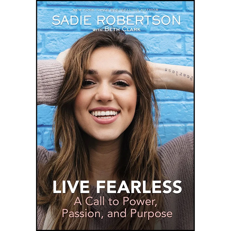 کتاب Live Fearless اثر جمعی از نویسندگان انتشارات Thomas Nelson