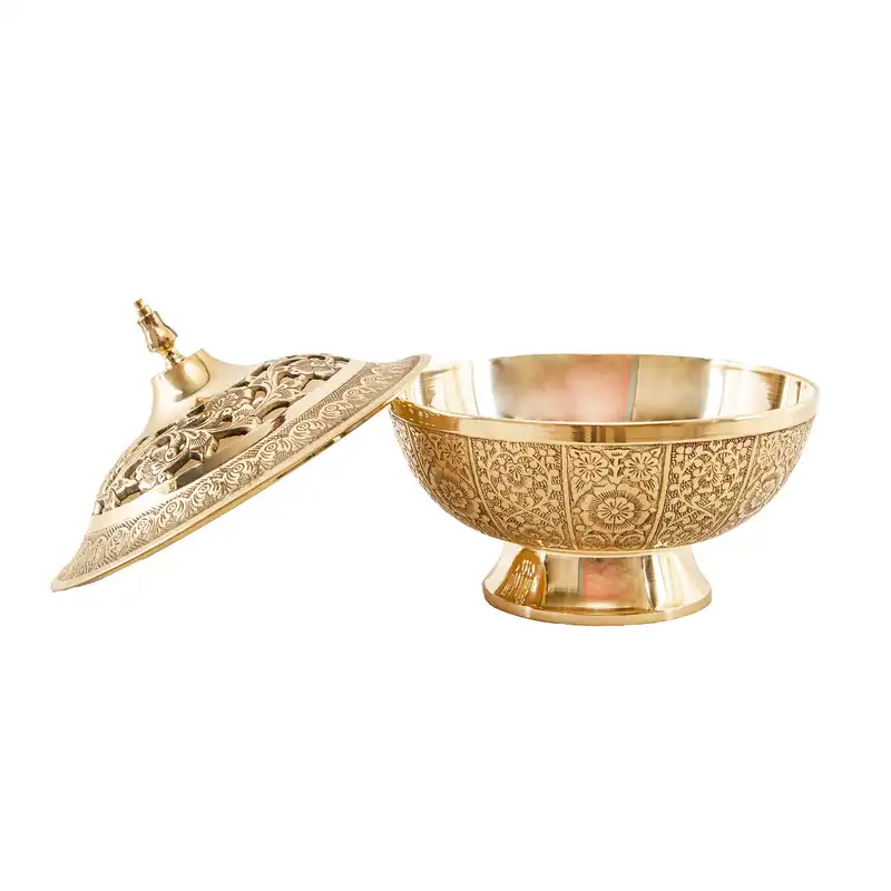 شکلات خوری برنزی مدل  درب دار نیم پایه قلم زنی طرح لوتوس هندی کد 9902