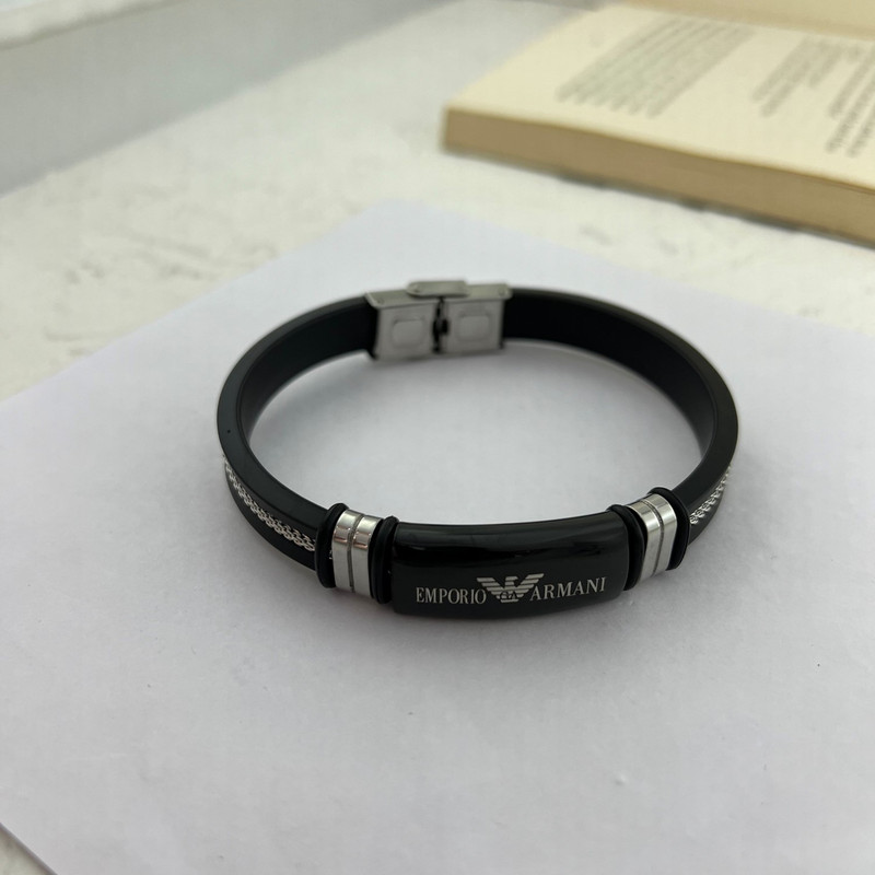 دستبند مردانه مدل B4707 دستبند مردانه مدل B4707