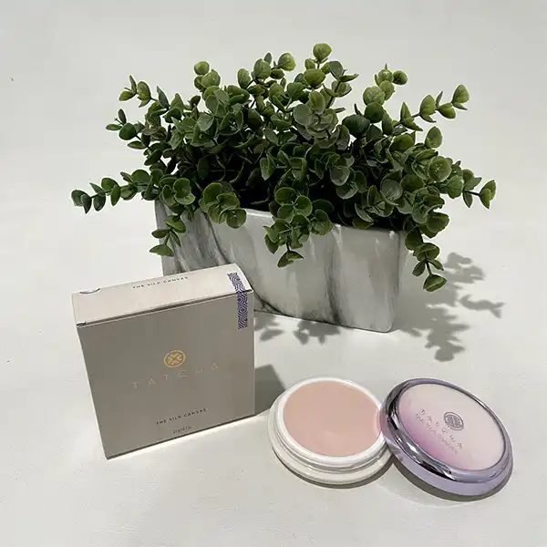 پرایمر تاچا مدل The Silk Canvas