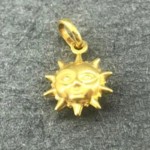 آویز گردنبند طلا 18 عیار زنانه دوست خوب مدل خورشید dk832