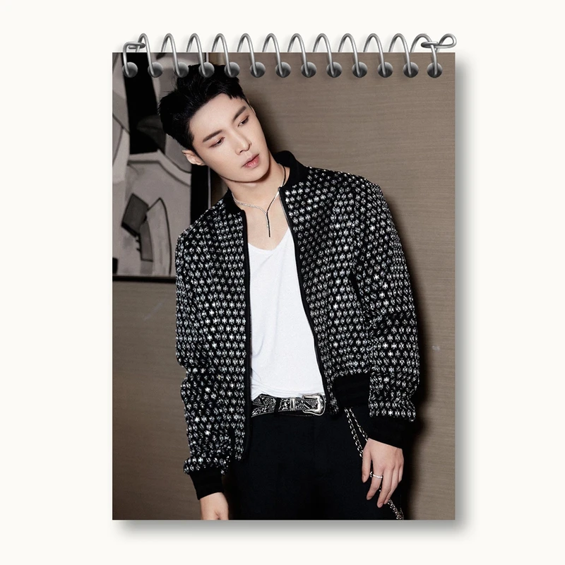 دفتر یادداشت 50 برگ خندالو مدل لی گروه اکسو EXO کد 13445