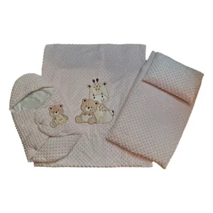 سرویس خواب ۴ تکه نوزاد طرح خرس و زرافه