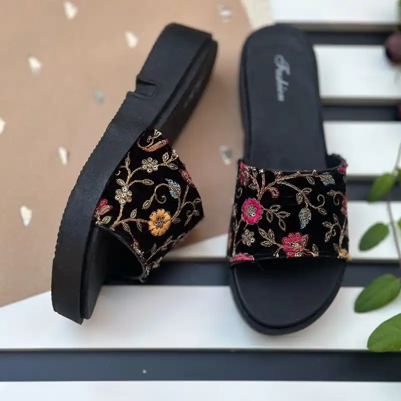 دمپایی زنانه نیکتا مدل ابریشم