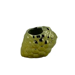 ظرف خلال دندان مدل توت فرنگی