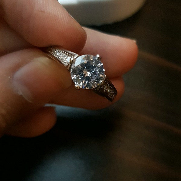 انگشتر نقره زنانه مدل جواهری