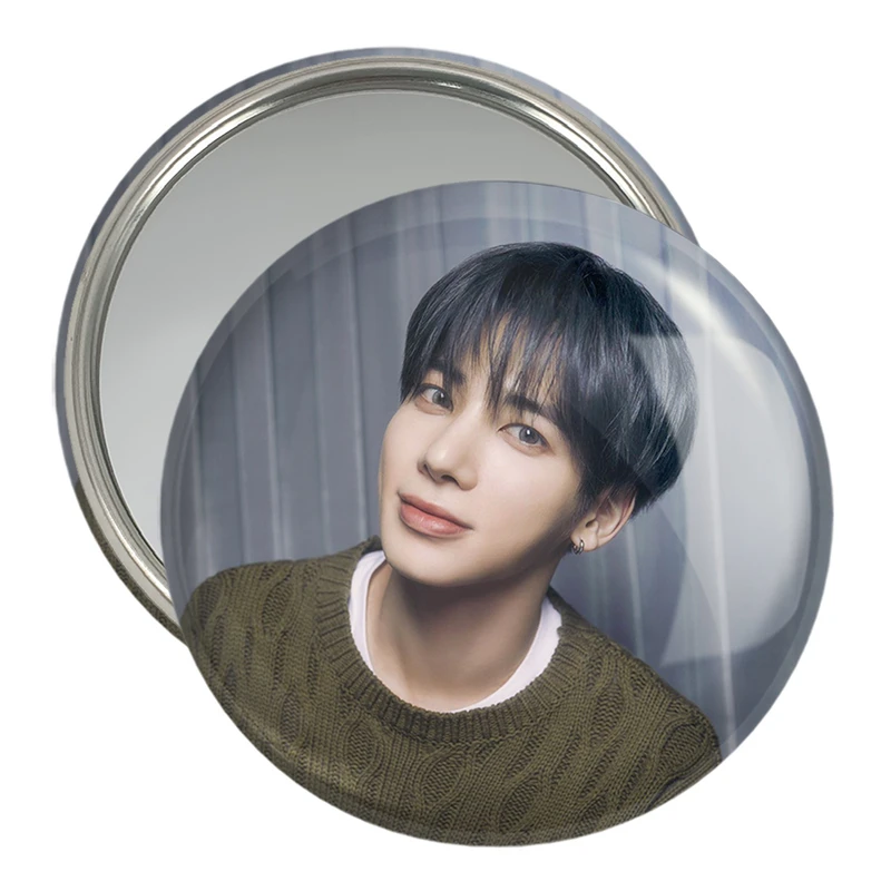 آینه جیبی خندالو مدل تهیون گروه تی اکس تی TXT  کد 20064