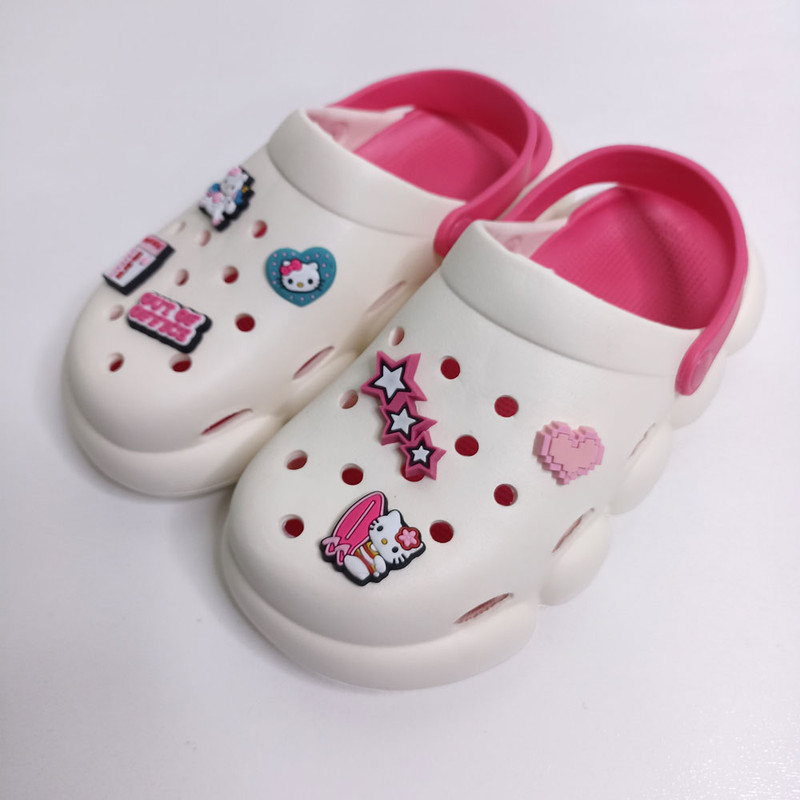 صندل زنانه مدل جلوبسته رکابدار طرح کیتی کد 1577-DPK