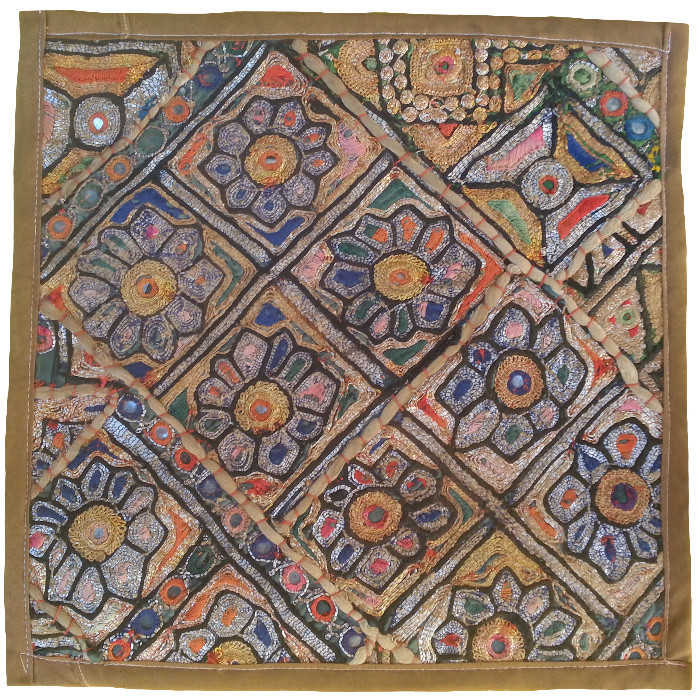 رومیزی سوزن دوزی مدل عسلی کد ZAR28